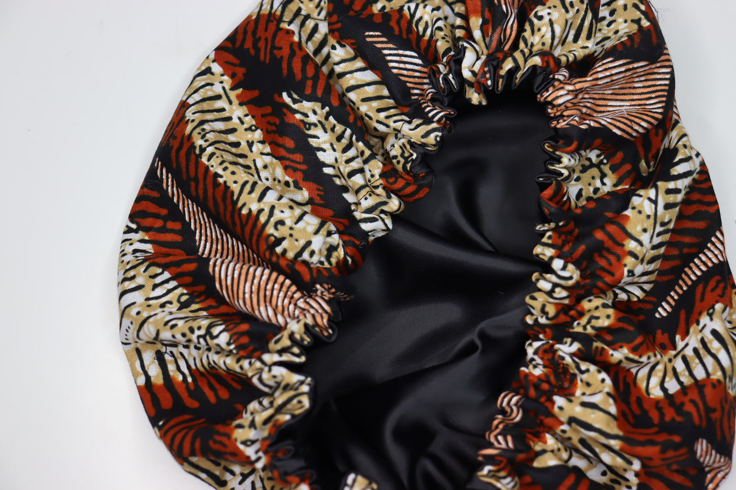 Bonnet en satin
