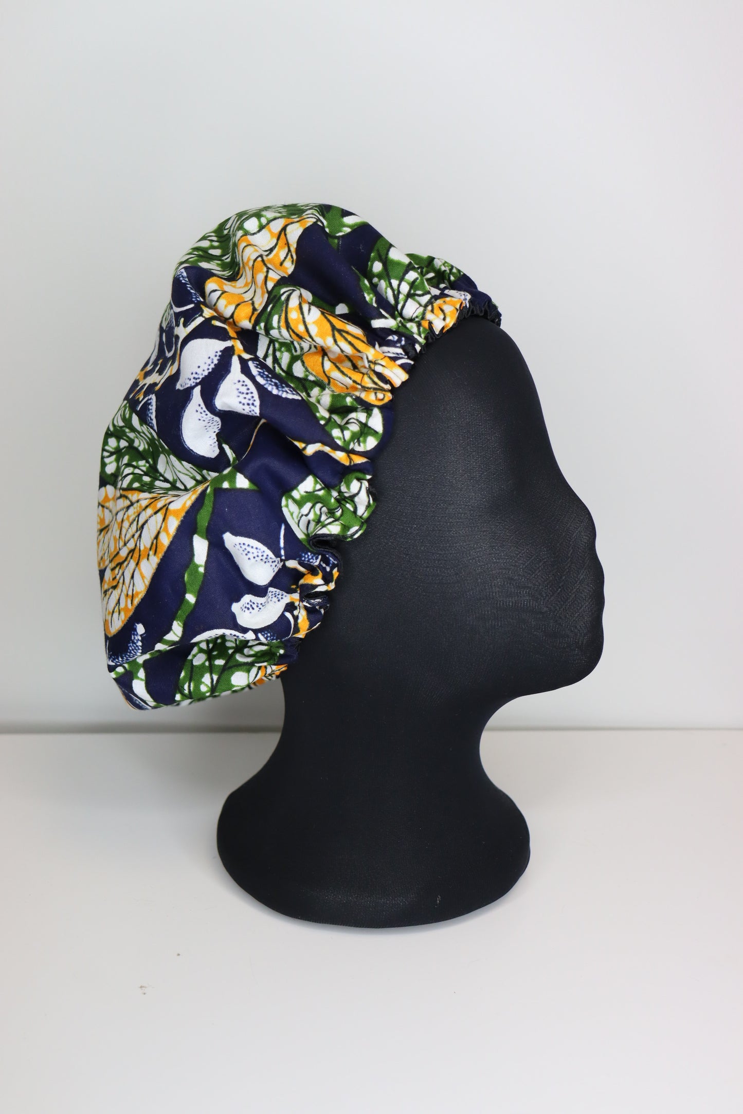 Bonnet en satin