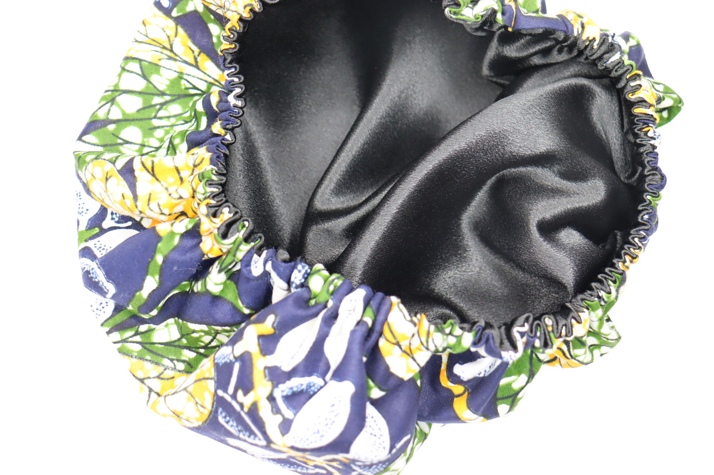Bonnet en satin